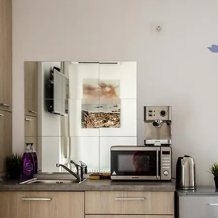 Seaview Summerland Bluemarina Crazy Beach - Rentorum Apartment Mamaia